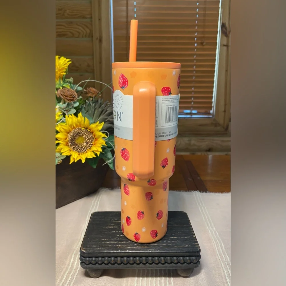 STRAWBERRY SIMPLE MODERN 40oz Trek Tumbler